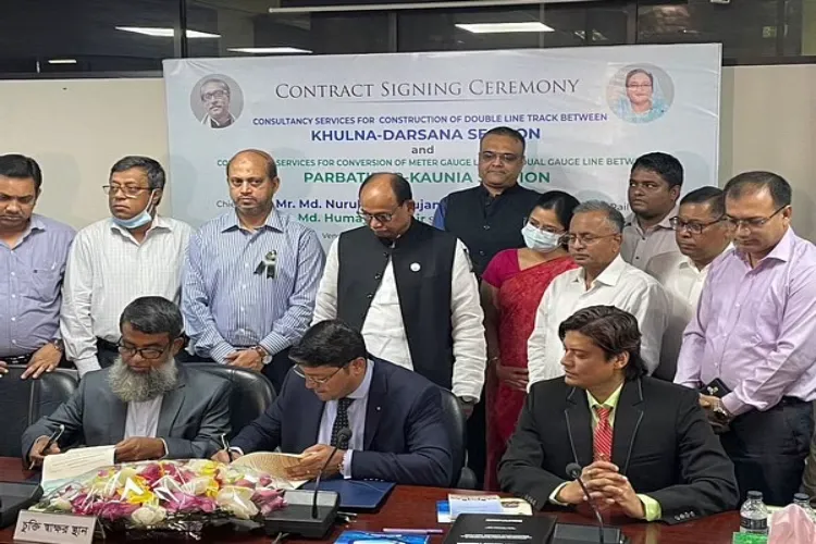 पड़ोसी देश की रेलवे संचार व्यवस्था दुरूस्त करने को भारत, बांग्लादेश ने किए दो समझौतों पर हस्ताक्षर