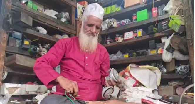 https://www.hindi.awazthevoice.in/upload/news/166263607909_'Kasim_Bhai_Hornwala'_Mumbai's_famous_name_for_classic,_vintage_and_new_horns_3.jpg