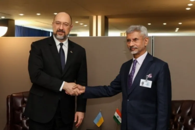यूक्रेन के प्रधानमंत्री ने रूस को रोकने के लिए भारत का साथ मांगा