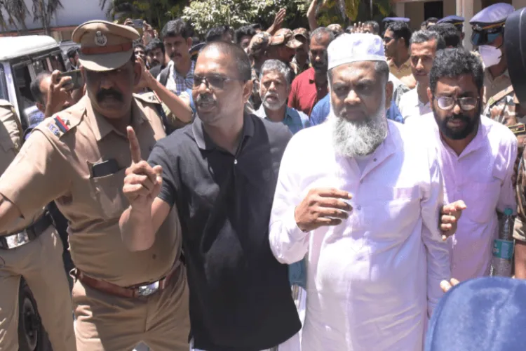 एएनआई की छापेमारी में अखिल भारतीय इमाम परिषद के महाराष्ट्र प्रमुख गिरफ्तार