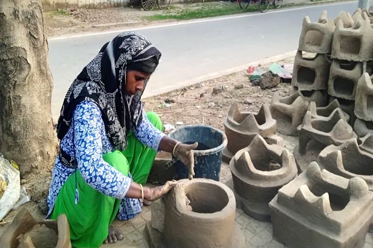 बिहार में छठ पर दिख रहा सांप्रदायिक सौहार्द, मुस्लिम महिलाओं के बनाए चूल्हे पर बनेगा प्रसाद