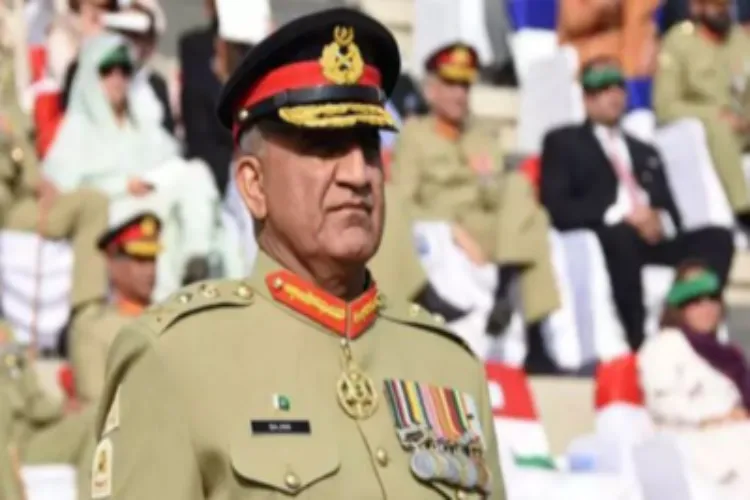 पाकिस्तान नए सेना प्रमुख के इंतजार में, भारत की इस पर पैनी नजर