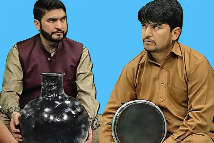कश्मीर के दो भाई तुम्बकनार और मटके पर देते हैं लाजवाब ताल