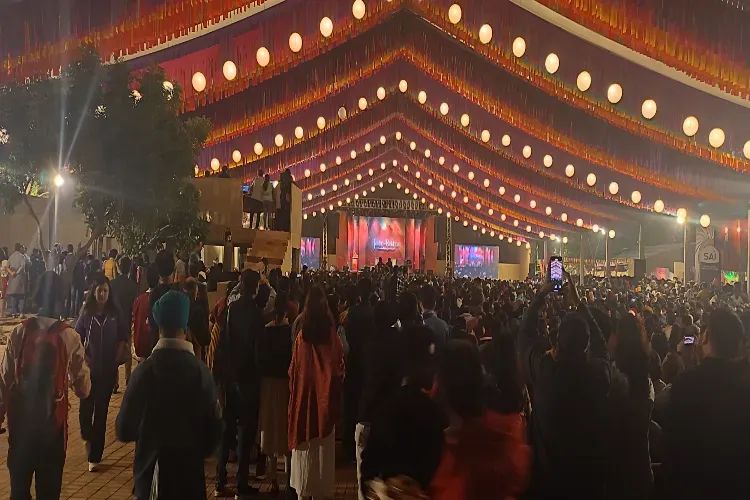 https://www.hindi.awazthevoice.in/upload/news/167005754801_Jashne-Rekhta_is_not_an_event_but_a_festival_of_Urdu_language_2.jpg