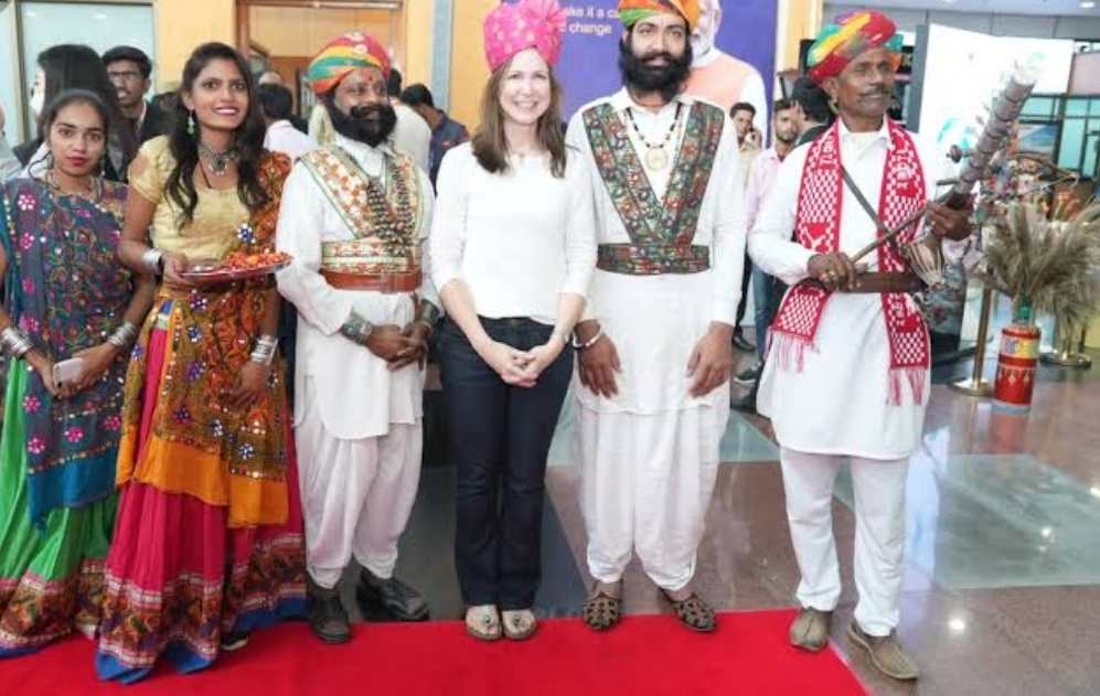 राजस्थान: उदयपुर में जी20 मीट में सांस्कृतिक कार्यक्रम में शामिल जी20 शेरपा और अन्य प्रतिनिधि