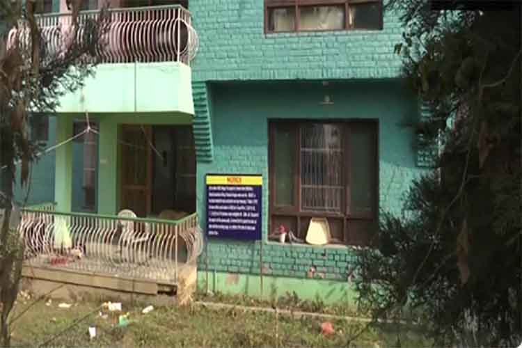 अलगाववादी नेता सैयद अली शाह गिलानी का श्रीनगर स्थित आवास सील