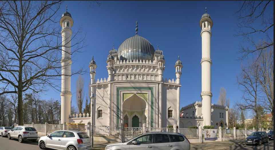 https://www.hindi.awazthevoice.in/upload/news/167490806112_who_is_muslim_and_who_is_kafir_3.jpg