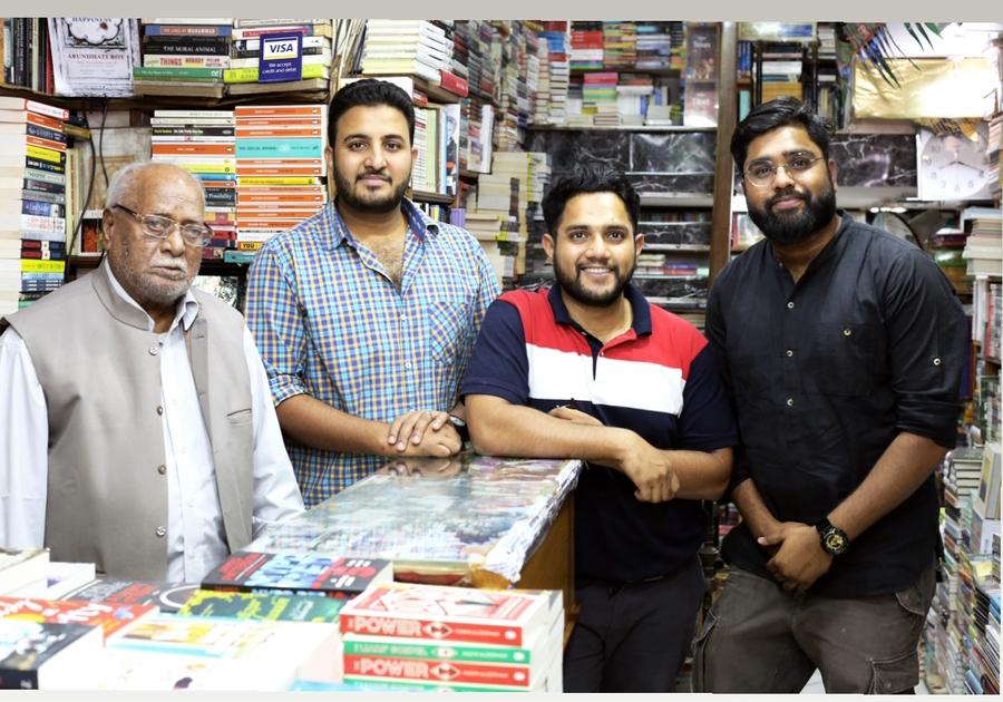 https://www.hindi.awazthevoice.in/upload/news/167567358602_Delhi's_most_popular_'Midland_Bookshop'_where_Shahrukh_Khan_to_Sachin_Tendulkar_visits_2.jfif