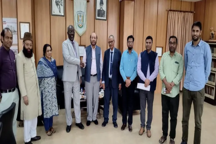 सूडानी विश्वविद्यालय के प्रतिनिधिमंडल ने किया मौलाना आजाद नेशनल उर्दू यूनिवर्सिटी का दौरा, प्रोफेसर ऐन अल-हसन के साथ बैठक