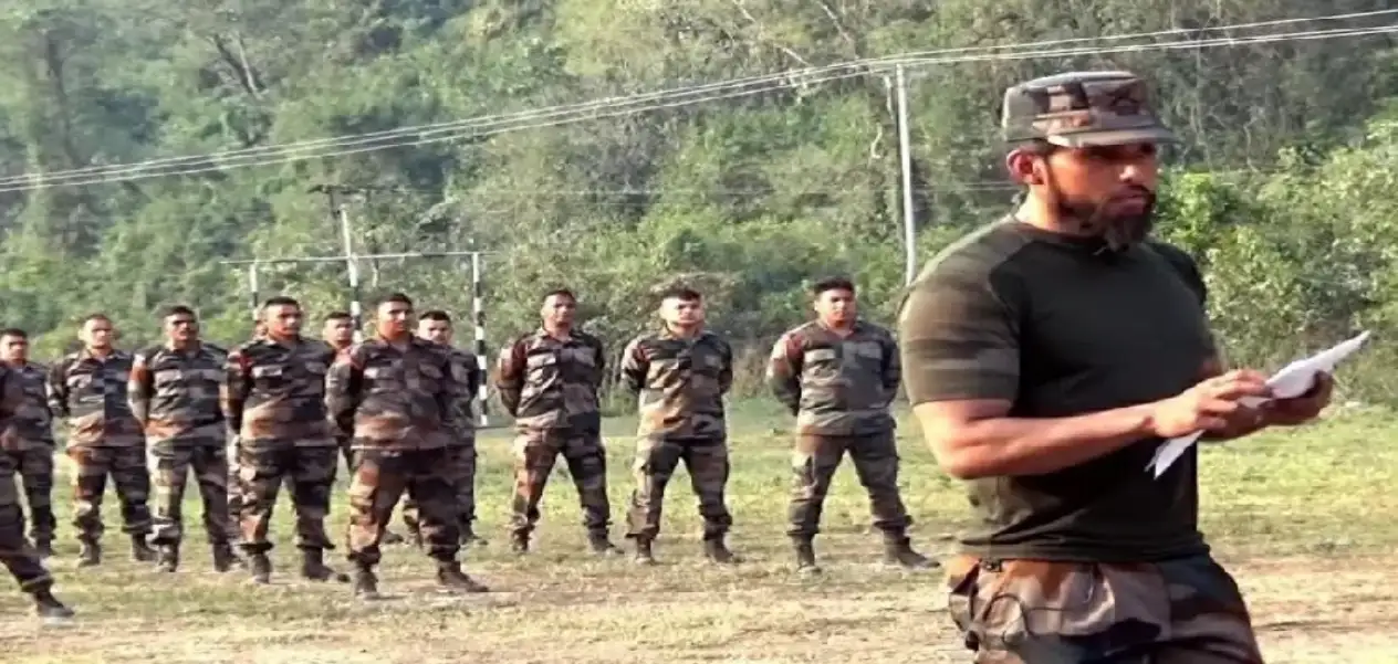 शकील इंजाम भारतीय सेना को बिना हथियार के लड़ना सिखाते हैं