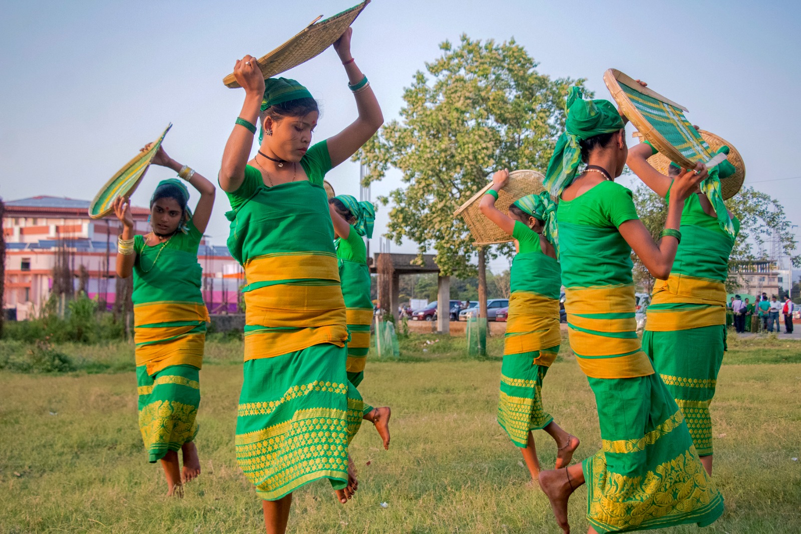 https://www.hindi.awazthevoice.in/upload/news/168657238514_Different_from_India's_mainstream,_Assamese_Muslims_have_unique_identity_&_culture_8.jpg