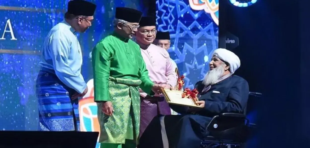 नामचीन आलिमों ने मलेशियाई हिजरा पुरस्कार के लिए शेख अबुबकर को दी बधाई