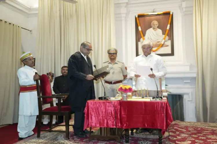 न्यायमूर्ति विपुल मनुभाई पंचोली बने पटना उच्च न्यायालय के न्यायाधीश, राज्यपाल ने दिलाई शपथ (लीड-1)