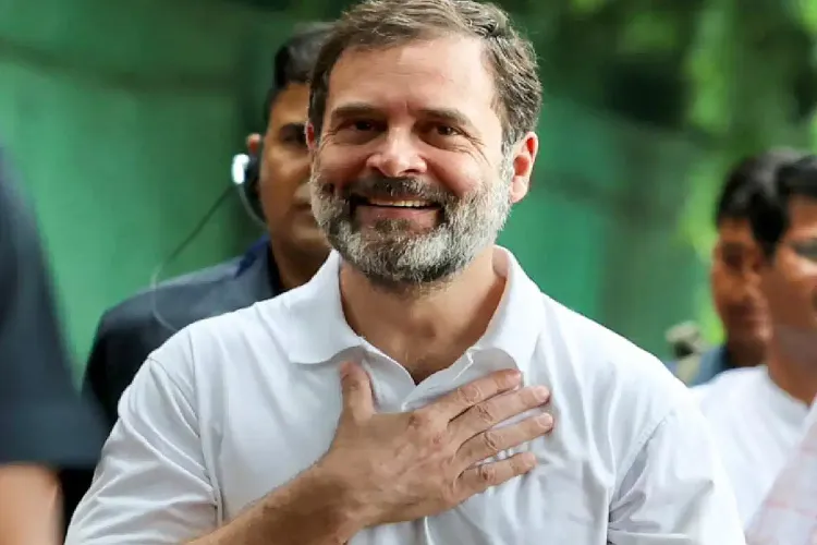 राहुल घुटने की चोट के इलाज के बाद केरल की आर्य वैद्यशाला से दिल्ली लौटे
