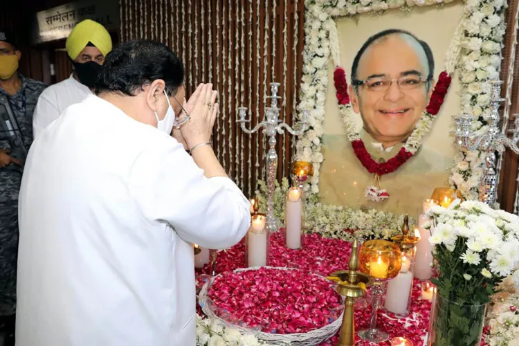 Arun Jaitley, Amit Shah and JP Nadda paid tribute