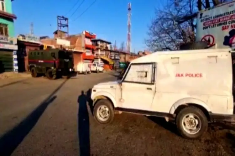 Four arrested in Jammu and Kashmir's Budgam, weapons recovered