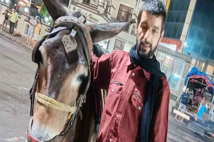 Katra is a symbol of Hindu-Muslim unity