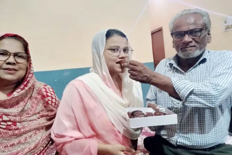60 Muslim students succeeded in BPSC, Nazneen Mustafa became officer through self study.