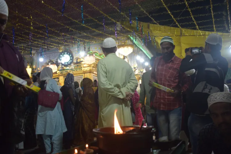 Celebration at the Dargah of Hazrat Nizamuddin Auliya