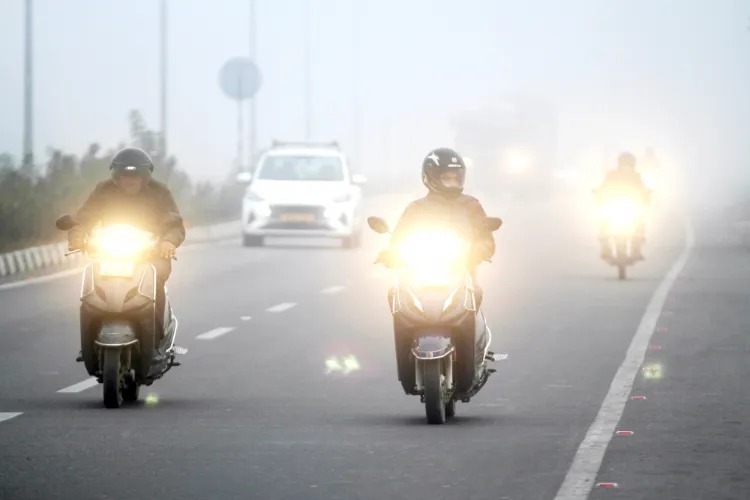 Dense fog in Rajasthan, rain in some parts