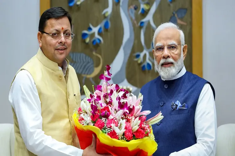 Uttarakhand Global Investors Summit: Grand welcome with shower of flowers on PM Modi