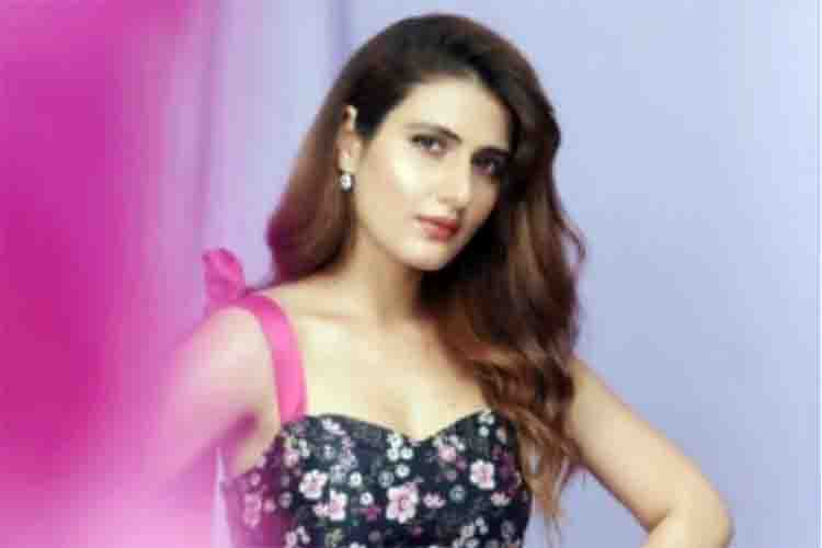  Fatima Sana Shaikh  