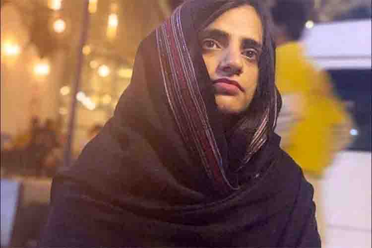  Mehrang Baloch