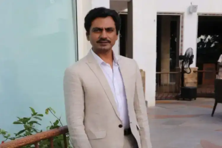 Nawazuddin Siddiqui fell from the boat due to high waves during the shooting of 'Saindhaav' in Sri Lanka