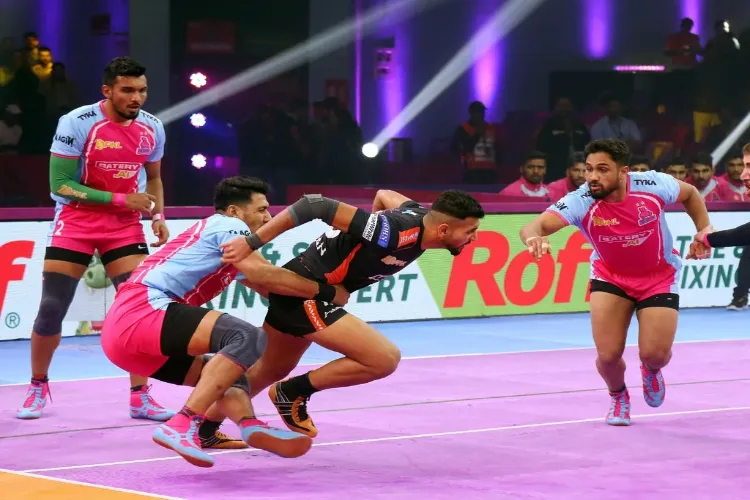PKL 10: Jaipur Pink Panthers beat U Mumba 31-29