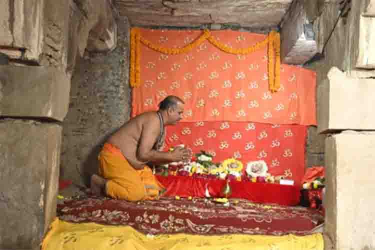 Worship start in Gyanvapi Vyas Tehkhana