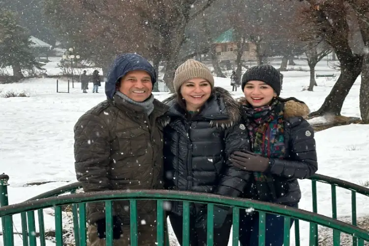 Sachin invites the world to 'experience Jammu and Kashmir'