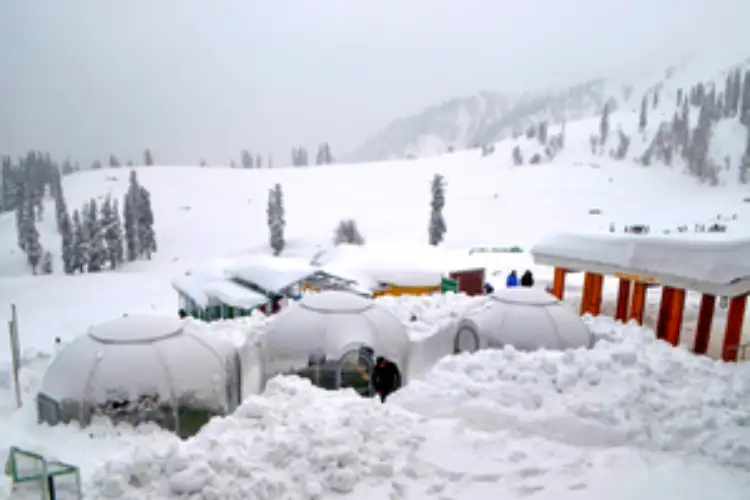Heavy rain from plains to mountains, weather trend changed in Jammu and Kashmir