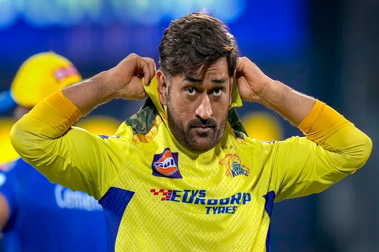 IPL: MS Dhoni's Facebook post increases suspense