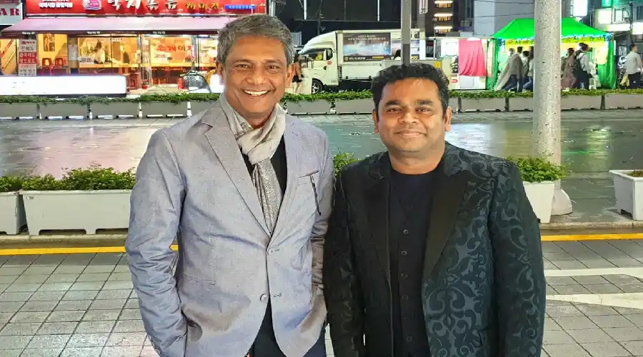 https://www.hindi.awazthevoice.in/upload/news/170999398915_Adil_Hussain_with_AR_Rahman.webp