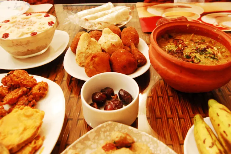Which foods can make your fast difficult by eating during Sehri?