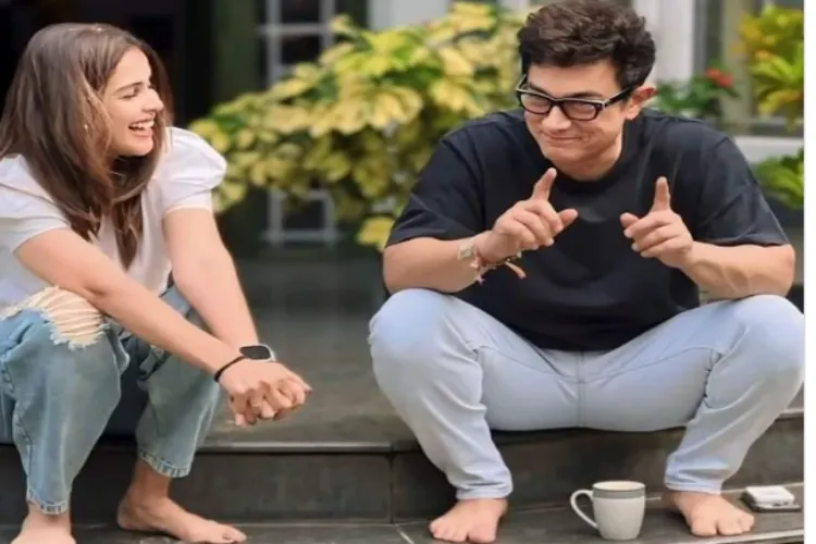 Aamir Khan and Genelia D'Souza's gossip on the sets of 'Sitaare Zameen Par'
