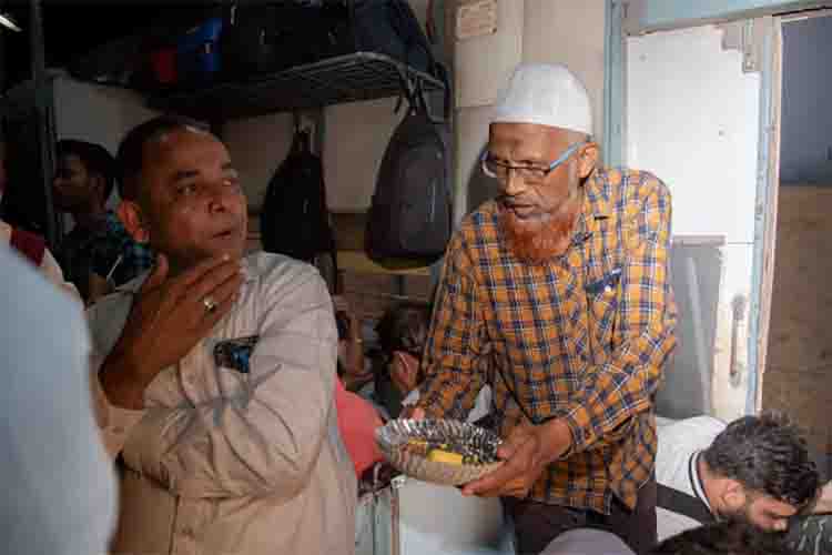 Muslims in travelling 