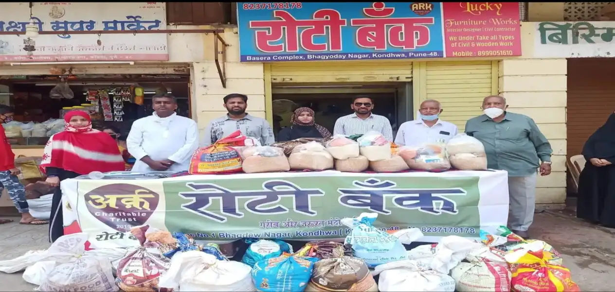 Pune's 'Roti Bank' which provides free food to the hungry, a unique initiative of three Muslim neighbours