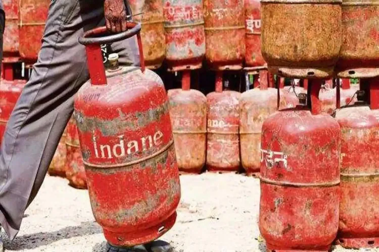 Price of 19 kg commercial and 5 kg LPG cylinders slashed