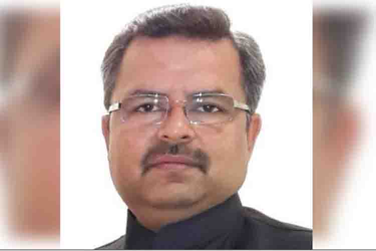   Manu Gaur