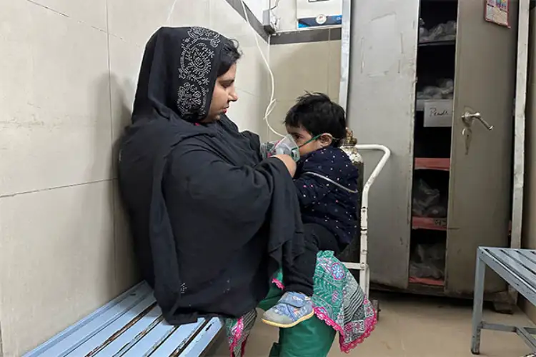 Pakistan's medical infrastructure crisis makes essential medicines out of reach