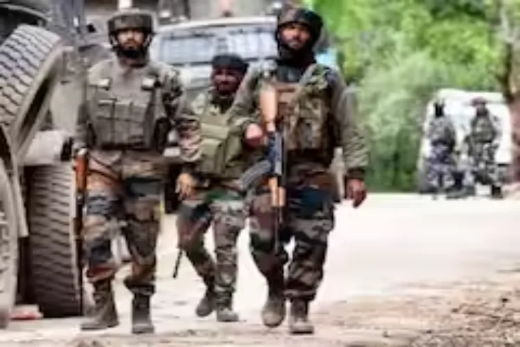 J-K: Encounter between security forces and terrorists in Baramulla