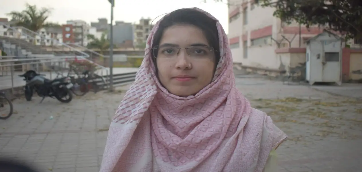 Nazia, who succeeded in UPSC, said that daughters should get a chance for higher education