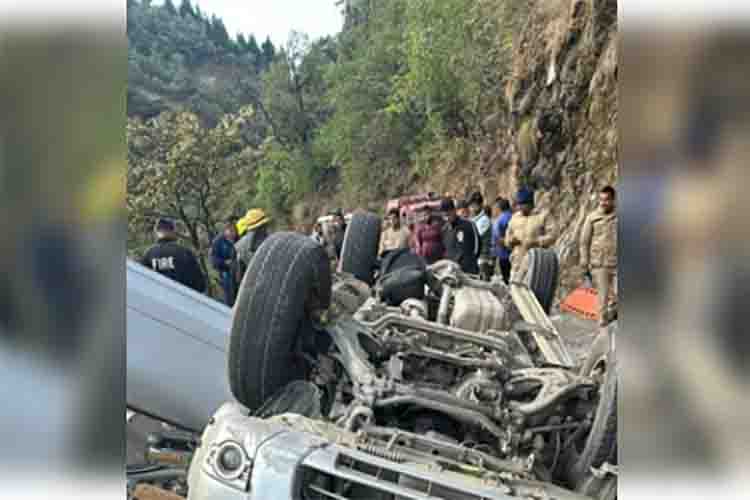 Car fell into ditch near Chunakhal on Mussoorie-Dehradun road, 6 dead