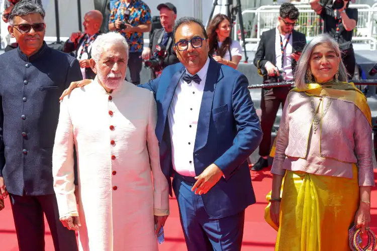 Naseeruddin Shah, Prateik Babbar, Amul MD Jayen Mehta grace Cannes red carpet for 'Manthan' screening