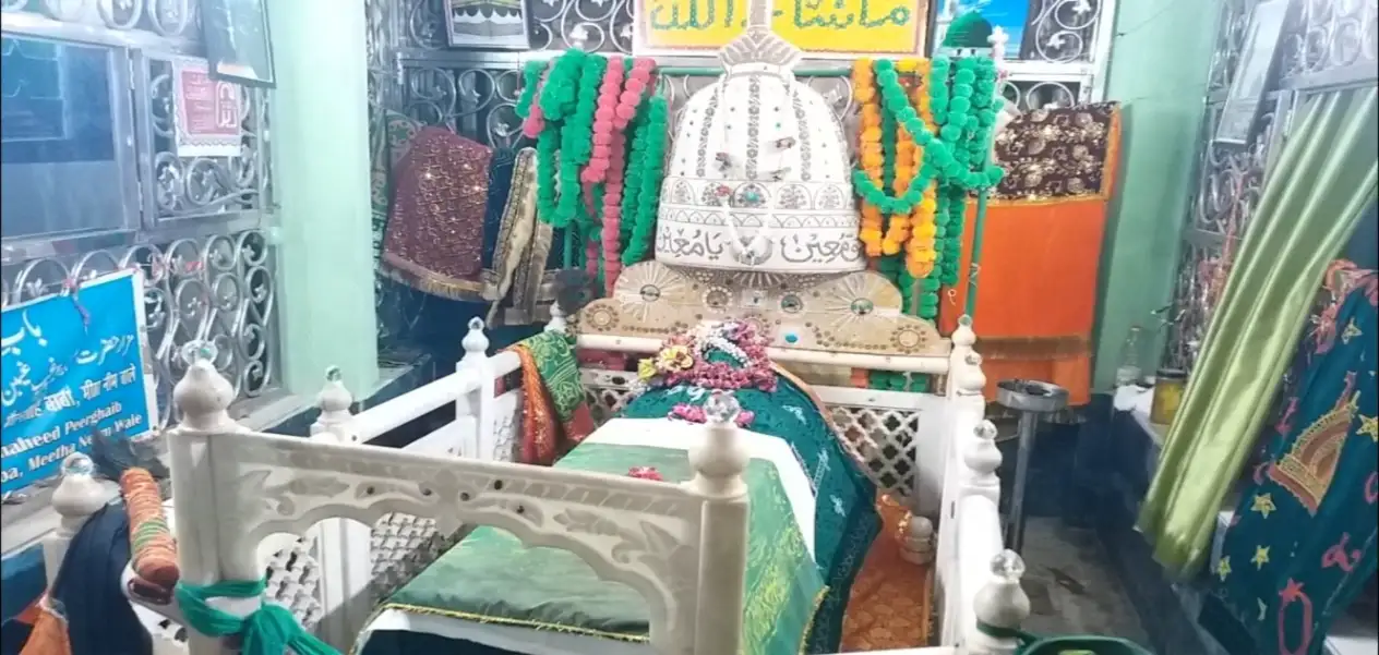 Dargah of world famous Khwaja Moinuddin Hasan Chishti with sweet neem