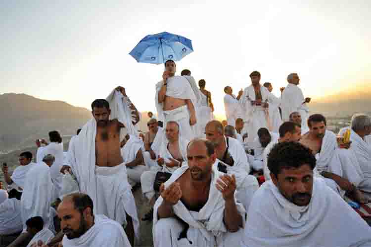 White clothes in Haj
