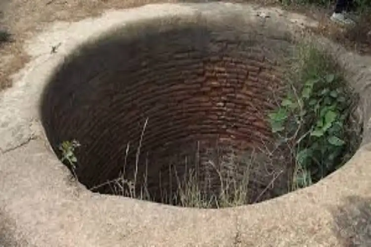 Assam: Three youths die of suffocation inside a well