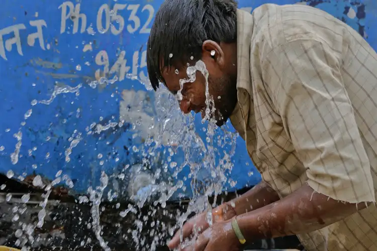 Tremendous impact of heat wave in Noida-NCR, increase in patients reaching OPD