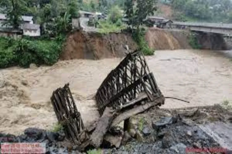 Manipur flood: CM Biren Singh inspects ground situation at Ima Market in Imphal
